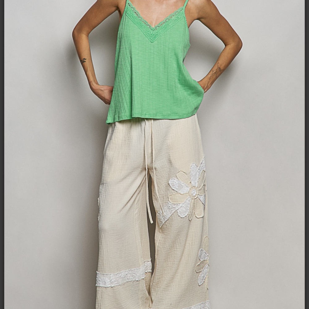 💕 POL Women's Lace Trim Tank/Cami Top - Picture 6 of 7